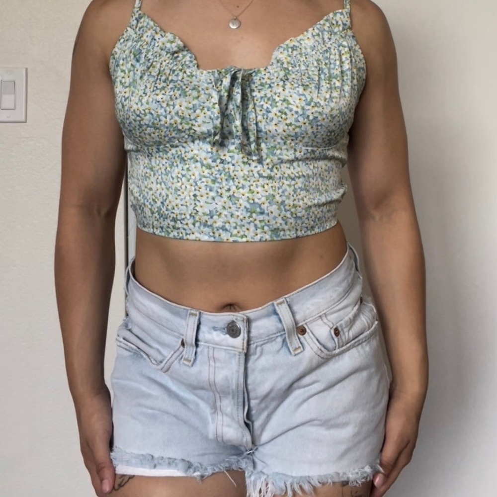 SHEIN Green and White Sleeveless Crop Tank Top